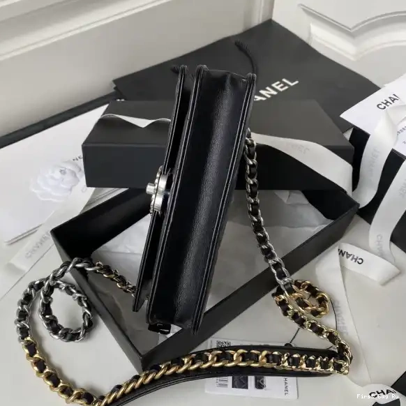 Firstbag Ru CHAIN WALLET CHANEL ON 19 0521